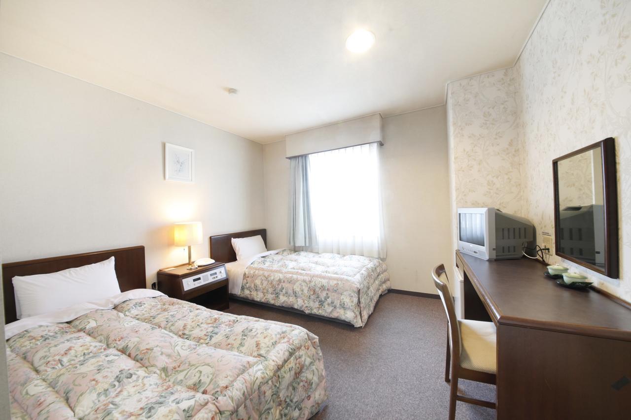 Business Hotel Taihei Annex Matsuyama  Esterno foto
